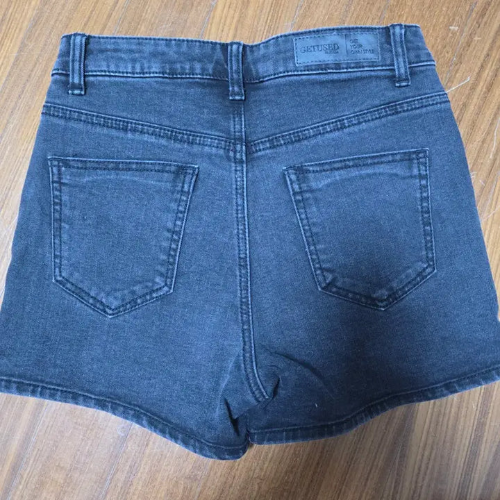 [BUNJANG] Guess 4-Button Black Denim Shorts - Size M / 게스 포버튼 흑청 반바지 M