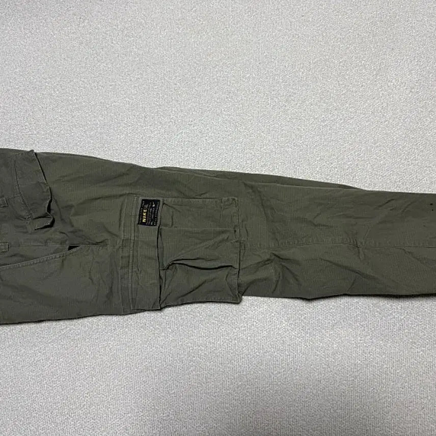 [SOLD OUT] 나이키 SB 카고 바지 남성용 32인치