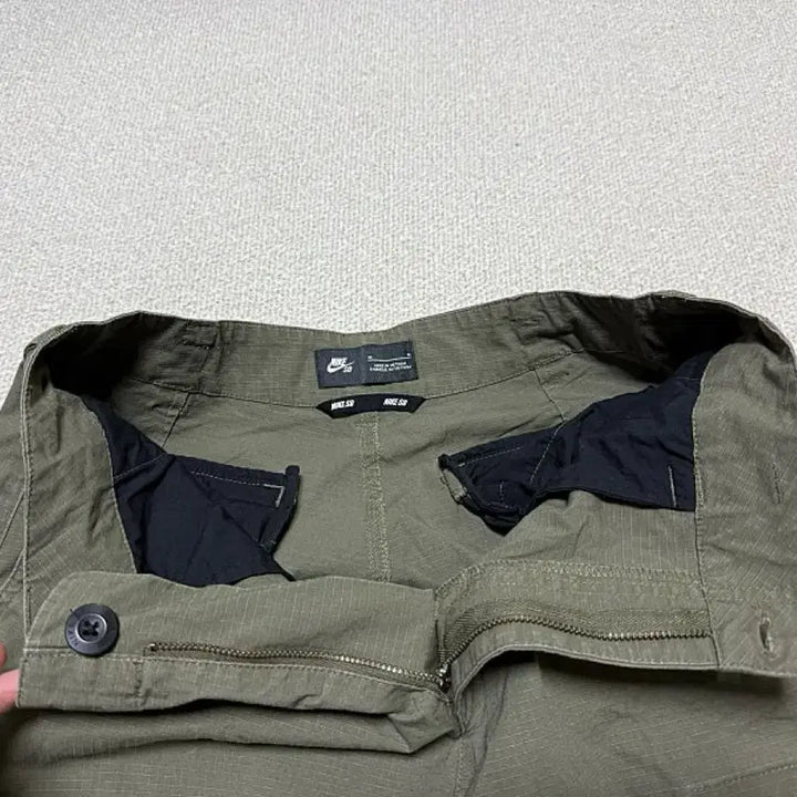 [SOLD OUT] 나이키 SB 카고 바지 남성용 32인치