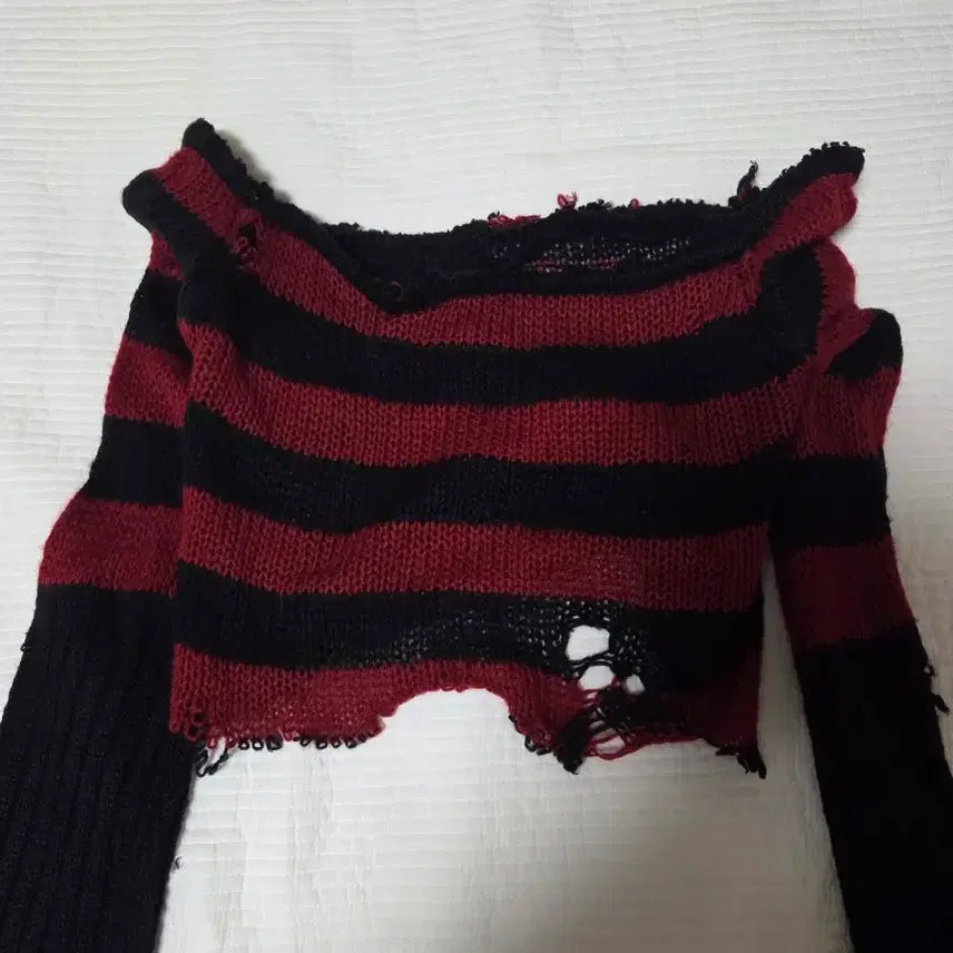 [BUNJANG] Killstar Cropped Knit Sweater / 킬스타 크롭 니트 emo 고스 펑크