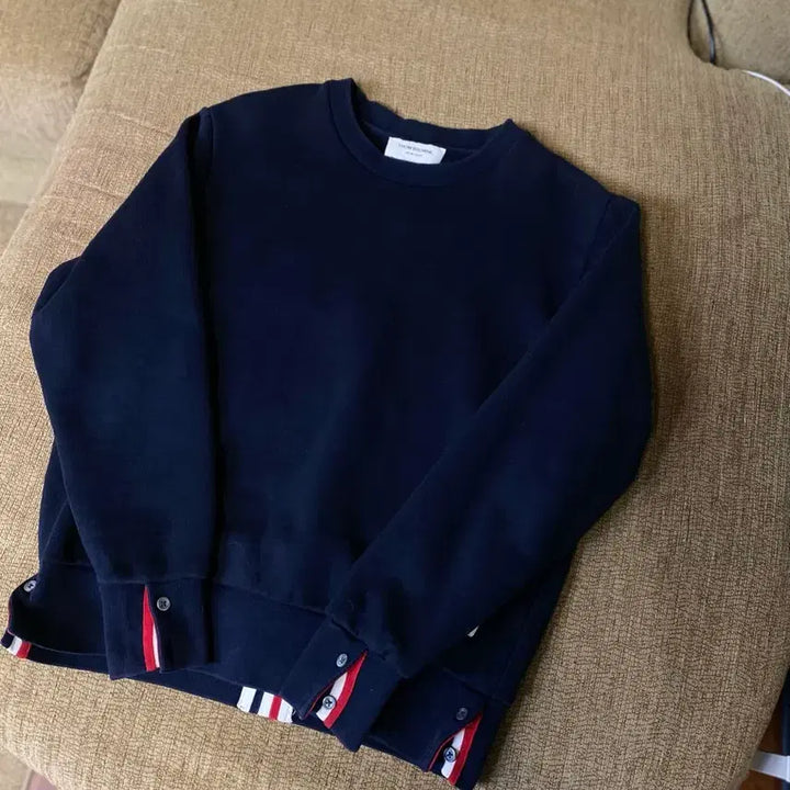 [BUNJANG] Thom Browne White Three-Bar Sweatshirt Size 1 (95) / 톰브라운 백삼선 맨투맨 ㅡ 95사이즈