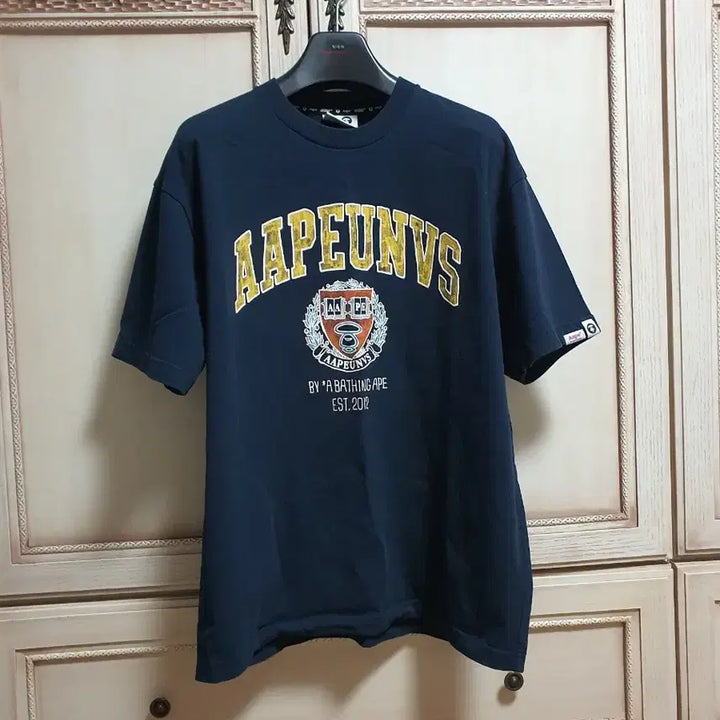 [BUNJANG] Aape by Bape University Logo Short Sleeve T-Shirt - Size L / 국내매장 aape bape 에이프 베이프 대학로고 프린팅 반팔 티셔츠 L