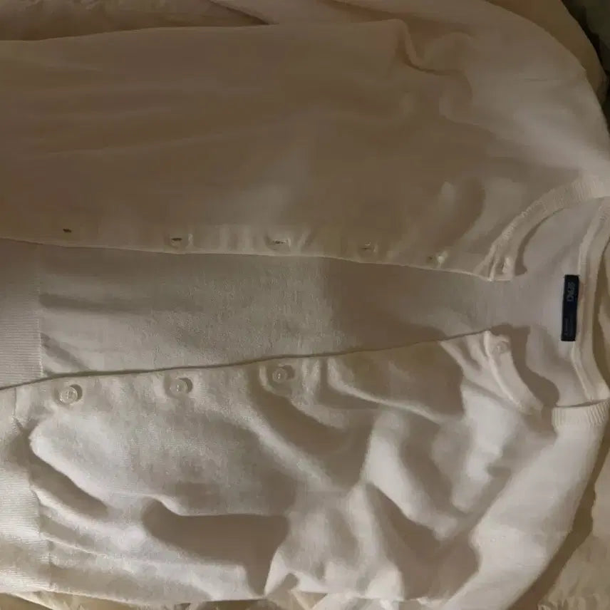 [BUNJANG] SPAO White Cardigan / 스파오 흰색 가디건