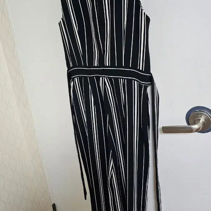[BUNJANG] H&amp;M Striped Jumpsuit / H&amp;M 스트라이프 점프슈트 (430