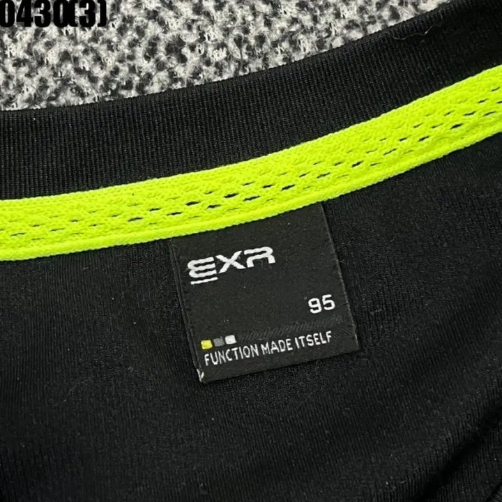[BUNJANG] EXR Black Check Short Sleeve T-Shirt Size 95 / EXR 블랙 체크 반팔 티셔츠95 0430
