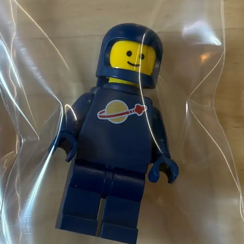 [BUNJANG] LEGO Astronaut Blue 1pc / 레고 우주인 남색 1개 팝니다.