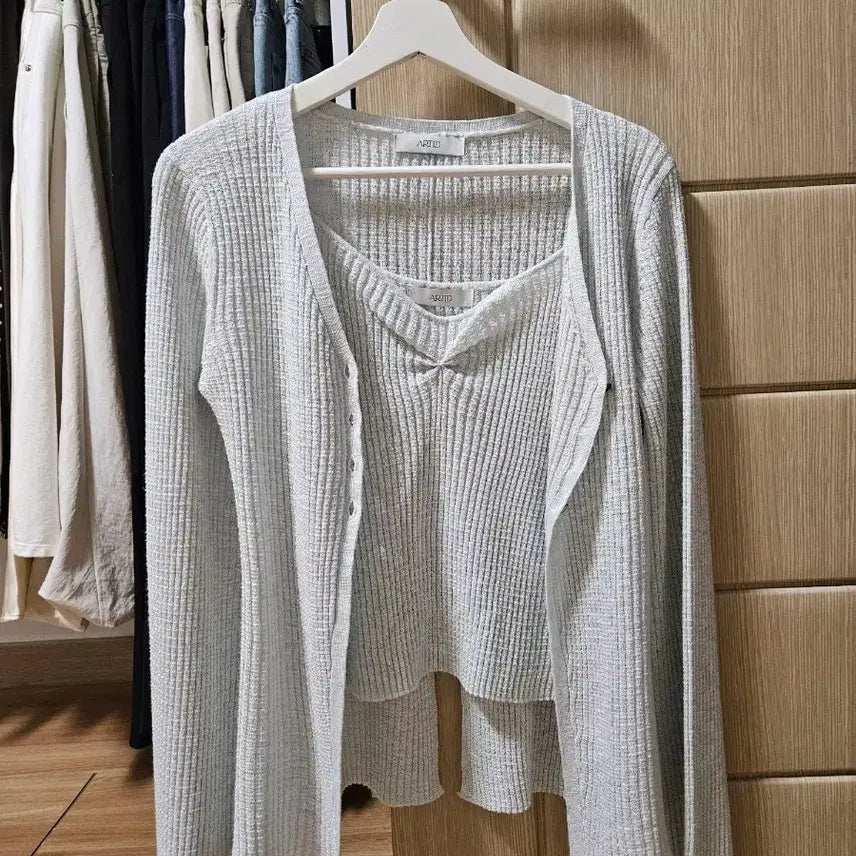 [BUNJANG] ARTID Knit Cardigan Set-up / ARTID 니트 가디건 셋업