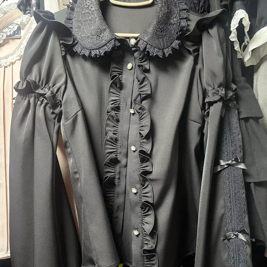 [BUNJANG] Nogenki Detachable Sleeve Blouse Jireikei / 노겡키 블라우스 지뢰계