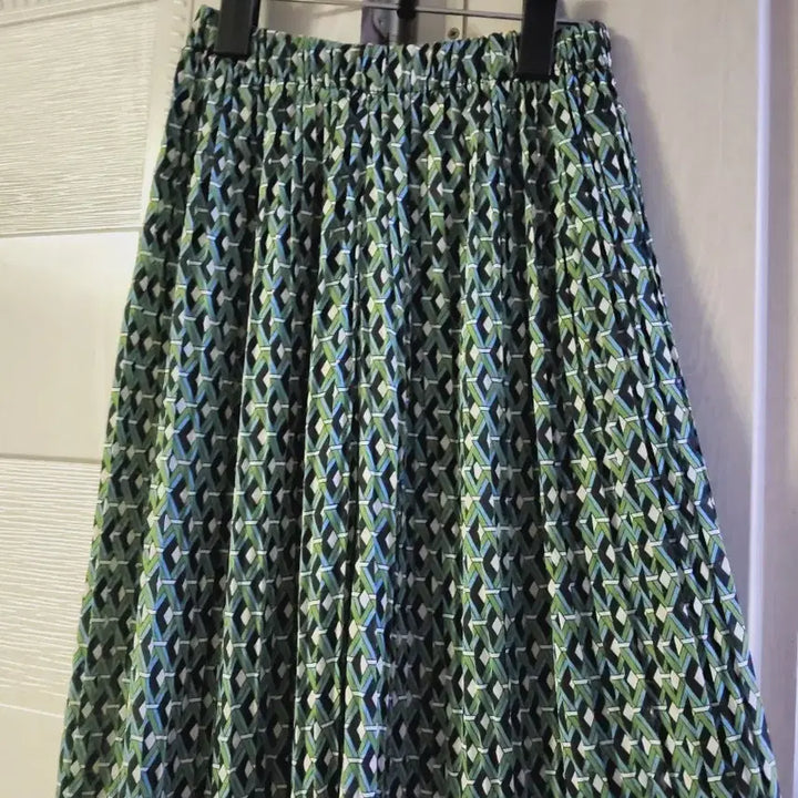 [BUNJANG] Pleated Pants / 플리츠 바지