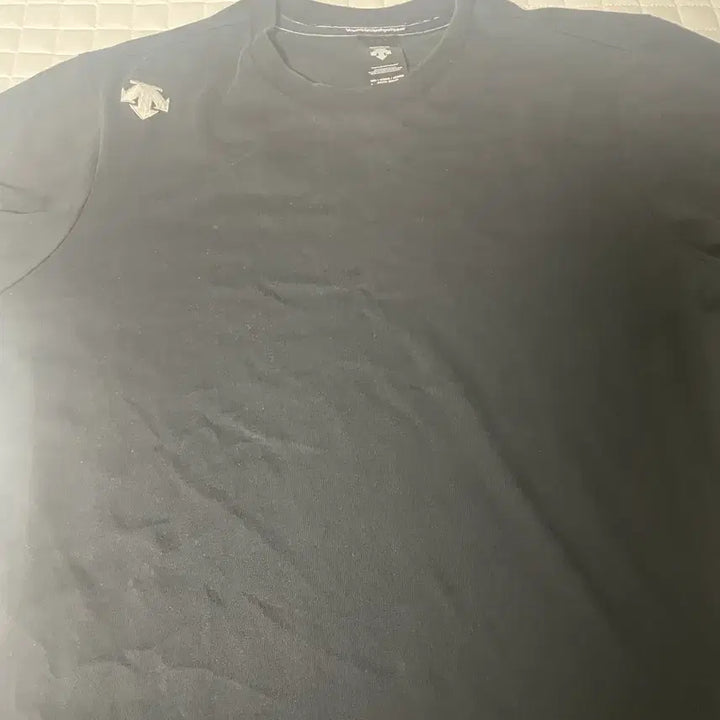 [BUNJANG] Descente Functional Short Sleeve T-Shirt Black M / 데상트 기능성 반팔 블랙M