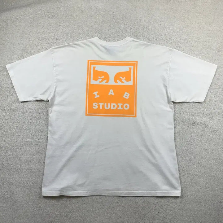[BUNJANG] IAB Studio x Obey Eyes Big Logo T-Shirt White / 아이앱 스튜디오 x 오베이 아이즈 빅로고 티셔츠 화이트
