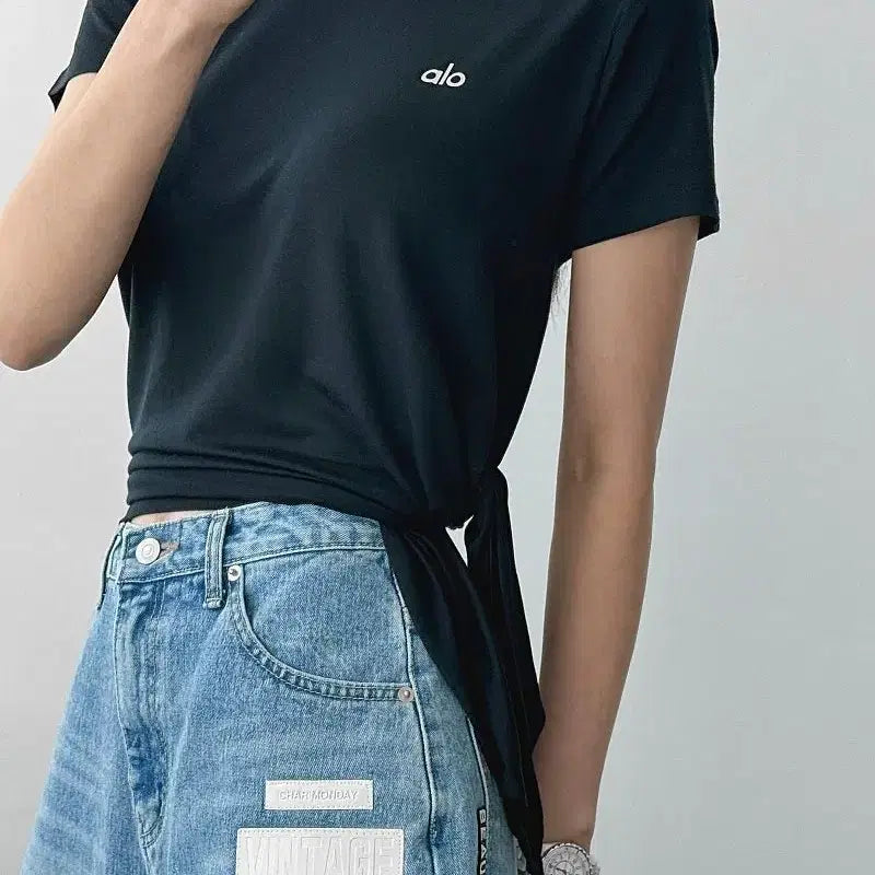 [BUNJANG] Allo Functional Twisted T-Shirt / 알로 기능성 여성 꼬임 티셔츠 [블랙/아이보리]