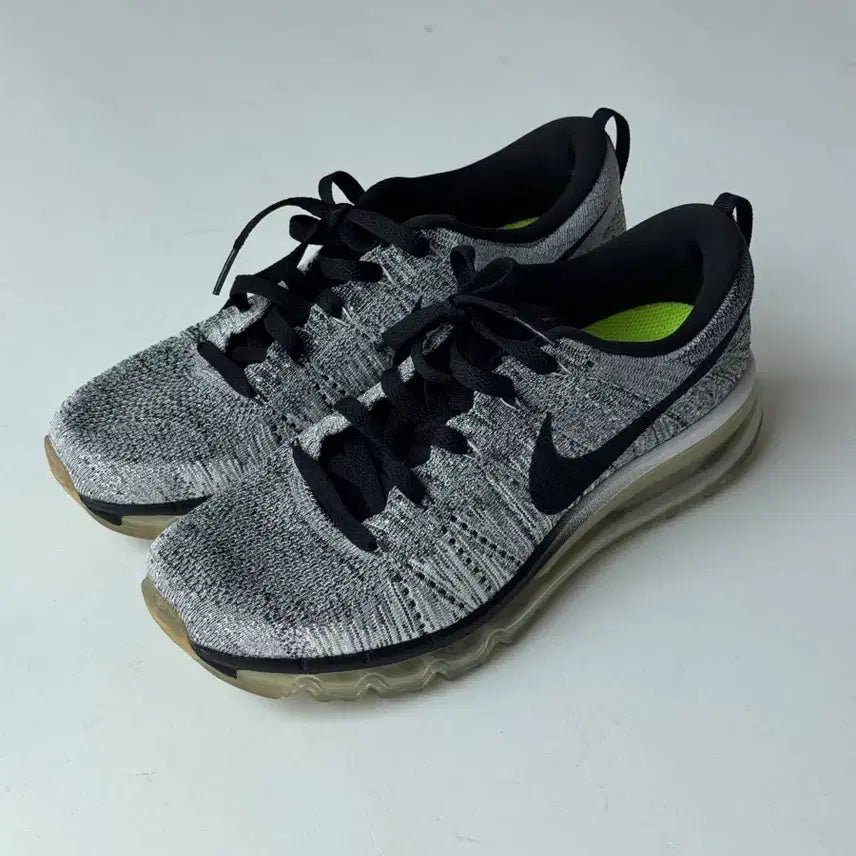 [BUNJANG] Nike Flyknit Max Oreo (Size 260mm) / [260] 나이키 플라이니트 맥스 오레오