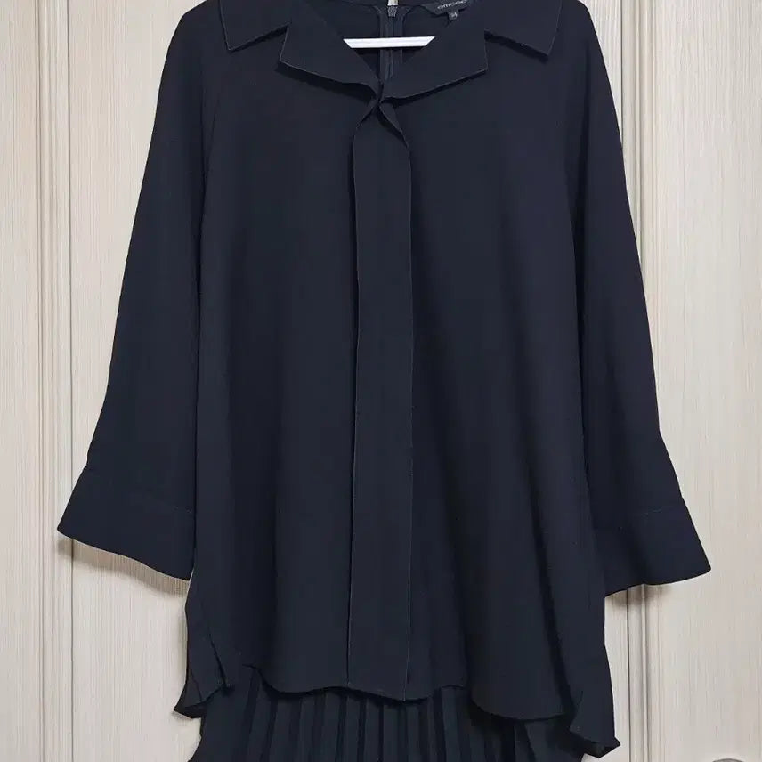 [BUNJANG] MC Black Pleated Long Blouse / 엠씨 블랙 플리츠 롱 블라우스