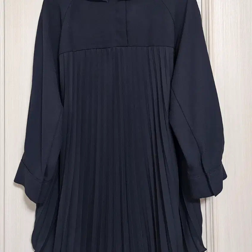 [BUNJANG] MC Black Pleated Long Blouse / 엠씨 블랙 플리츠 롱 블라우스