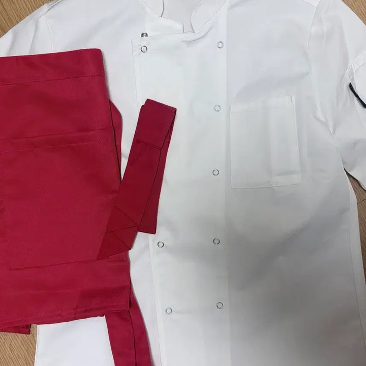 [BUNJANG] Dream Palette Strawberry Cosplay Costume Rental / 꿈빛파티시엘 졸사 대여 감딸기