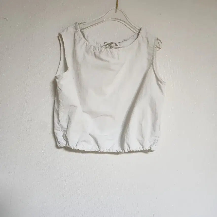 [BUNJANG] Musinsa Standard 2024 Semi-Cropped Nylon Blouse (Size 55) / 무신사스텐다드2024바스락 나일론 블라우스55