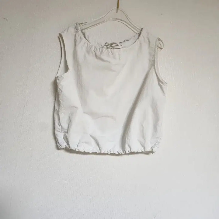 [BUNJANG] Musinsa Standard 2024 Semi-Cropped Nylon Blouse (Size 55) / 무신사스텐다드2024바스락 나일론 블라우스55