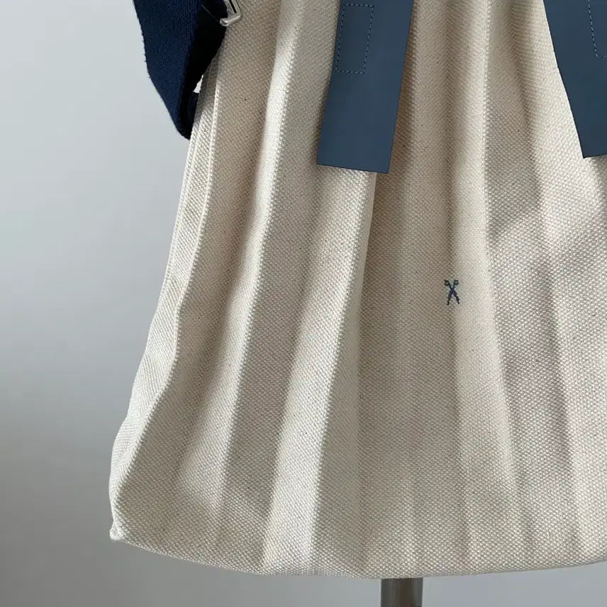 [BUNJANG] JOSEPH AND STACEY Pleats Canvas Shopper Bag / JOSEPH AND STACEY 플리츠 캔버스 쇼퍼백