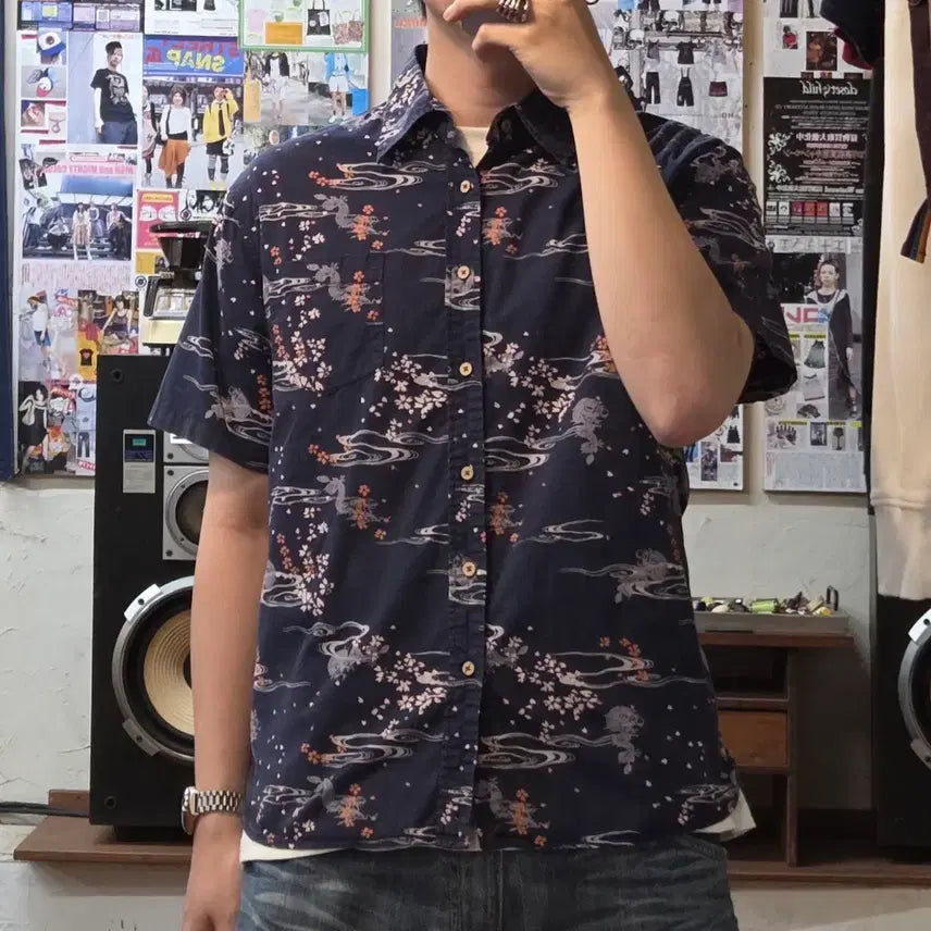 [BUNJANG] Japanese Oriental Pattern Short Sleeve Shirt L / JPN 오리엔탈 패턴 반팔 셔츠