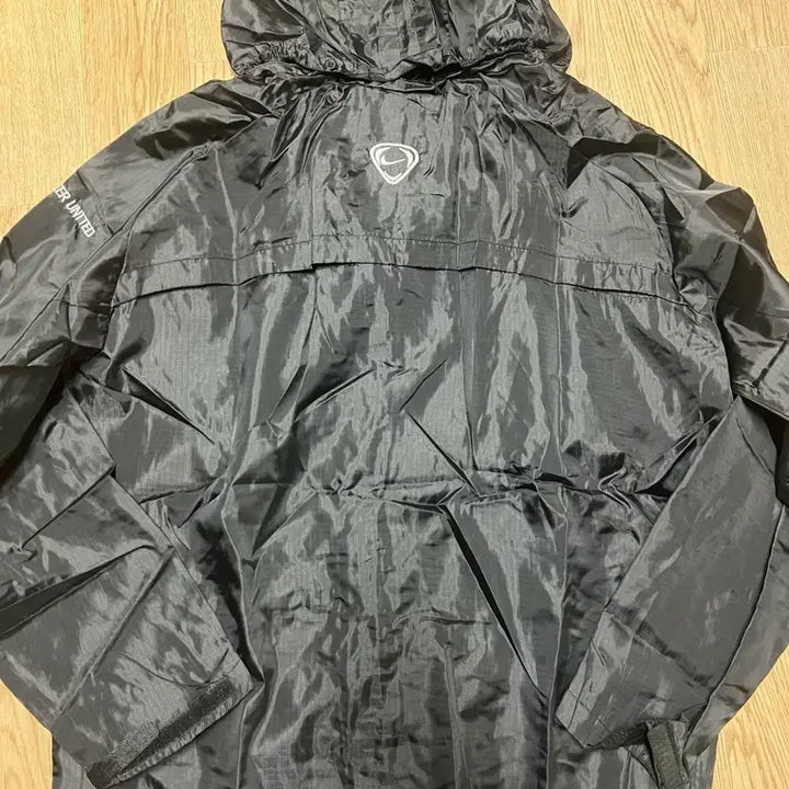 [BUNJANG] Nike Manchester United Windbreaker New / 맨유 나이키 바람막이 새상품