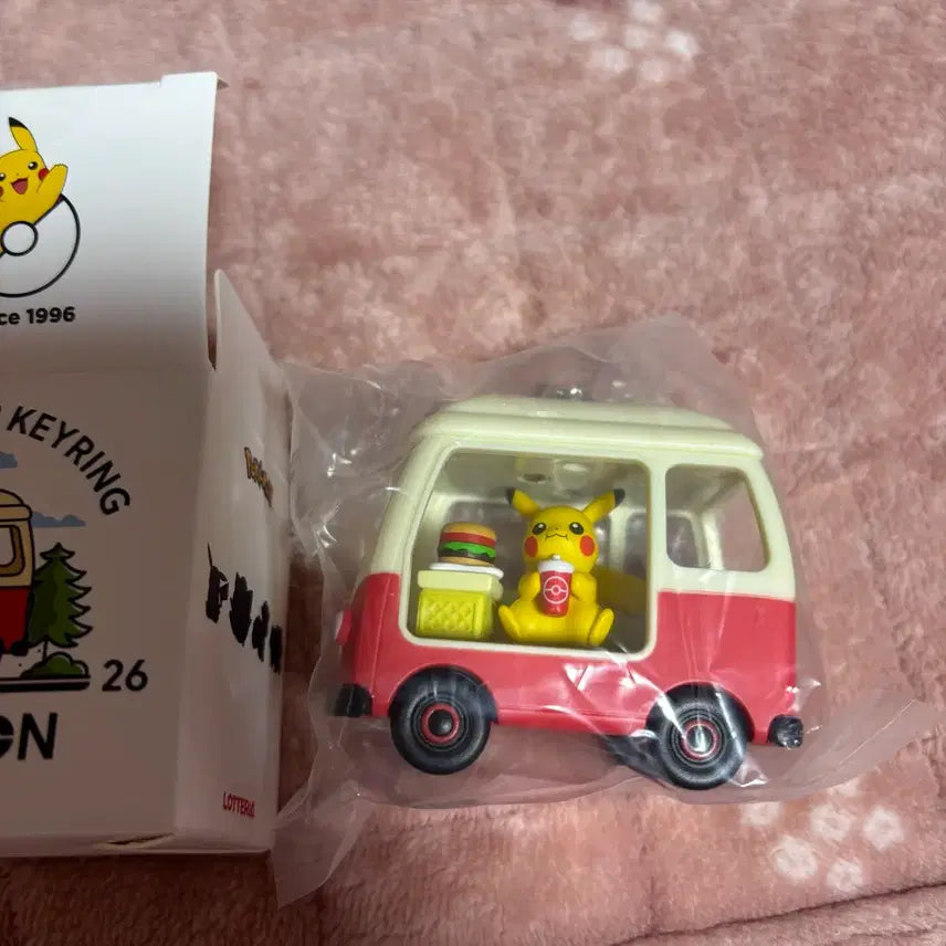 [BUNJANG] Lotte Rilakkuma Pikachu Camping Car Keyring (30th Anniversary) / 롯데리아 포켓몬 30주년 피카츄 캠핑카 키링 미개봉