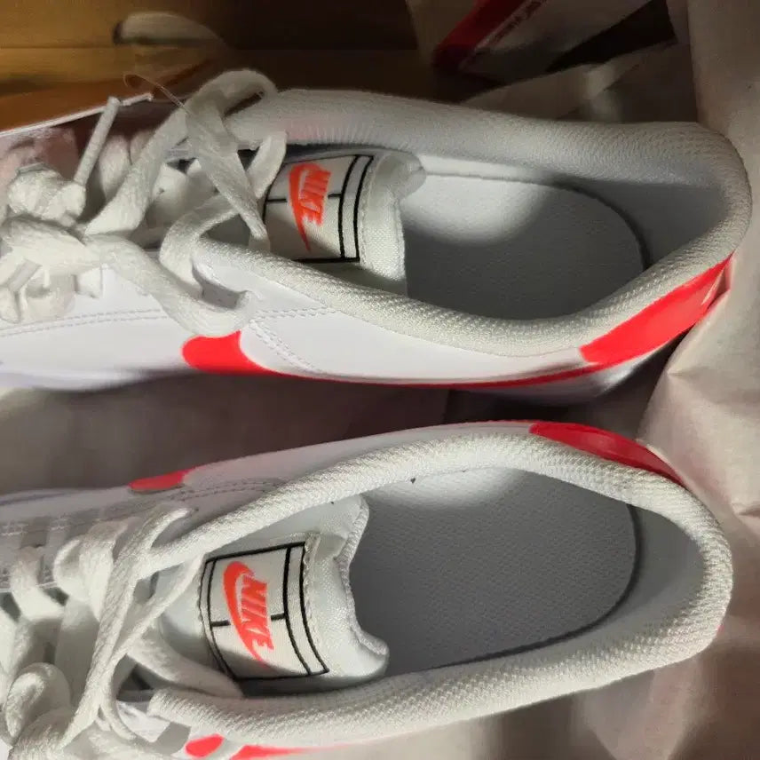 [BUNJANG] Nike Shoes (240) / 나이키 새상품 신발 240