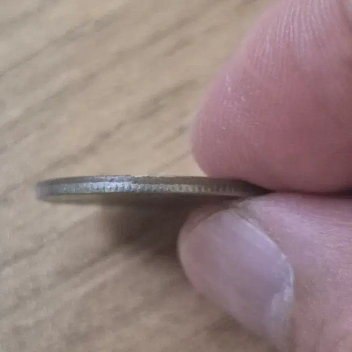 [BUNJANG] Error Quarter Coin (Post-1965, Undated) / 1965이후 쿼터추정 ...연도표기 누락 에러주화