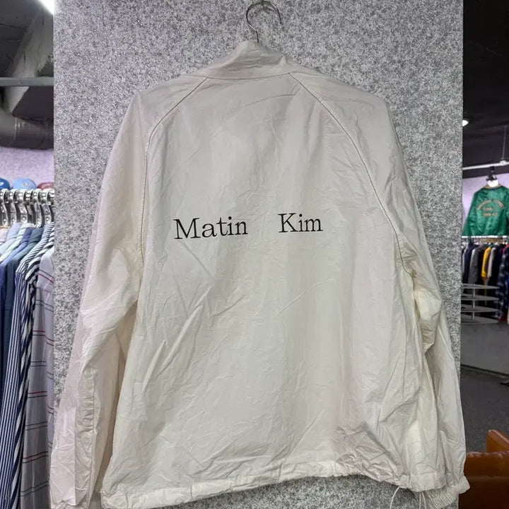 [BUNJANG] Matinkim Coated Windbreaker Jacket Ivory / 마뗑킴 코팅 바람막이 자켓 아이보리 B4678