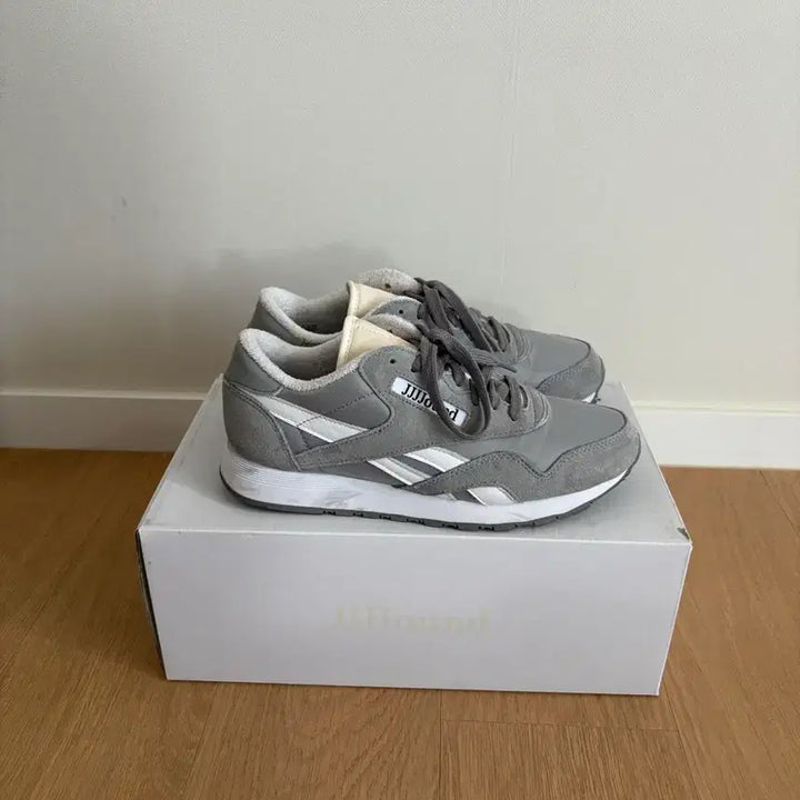 [BUNJANG] JJJJound x Reebok Collaboration Suede Sneakers / [245] JJJJound x reebok