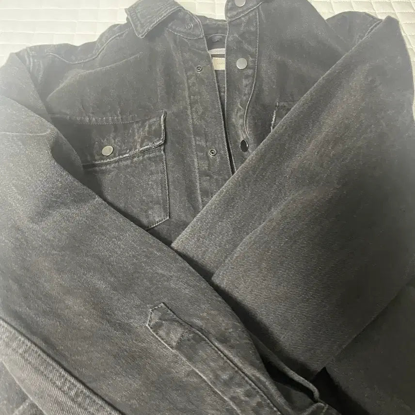[BUNJANG] Serie Black Denim Shirt / 시리즈 블랙 데님셔트
