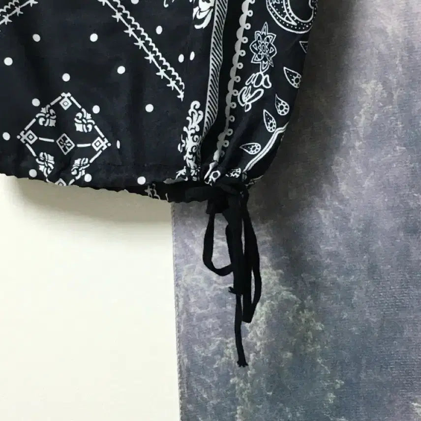 [BUNJANG] Oriental Style Sleeveless Top with Strap / 나시