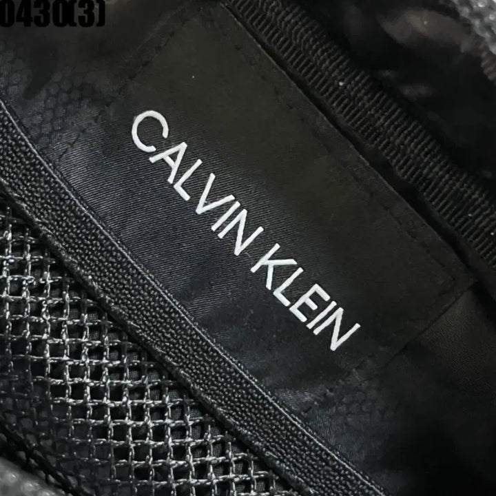 [BUNJANG] Calvin Klein Black Hip Pack Waist Bag / 캘빈클라인 블랙 힙색 웨이스트백 0430