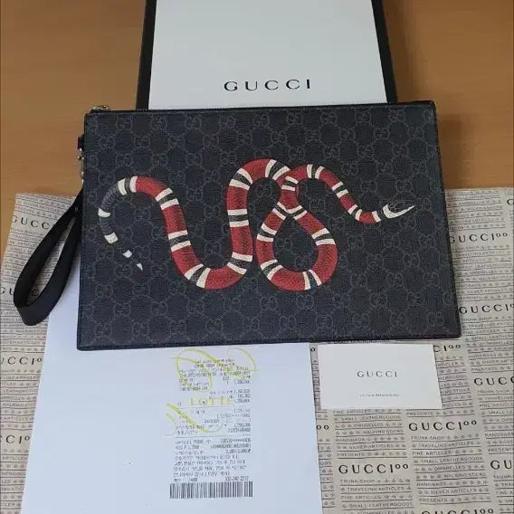 [BUNJANG] Gucci Snake Clutch Bag / 구찌 스네이크 클러치/클러치백 새상품급 정품(영수증O)