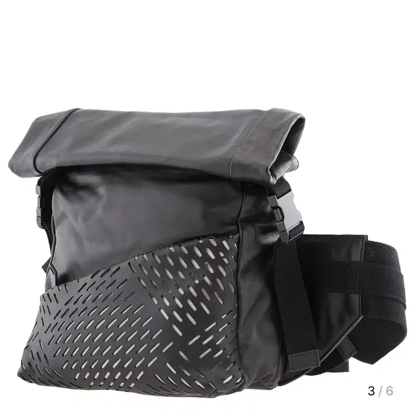 [BUNJANG] Bottega Veneta Black Crossbody Bag / 보테가베네타 크로스바디백 블랙