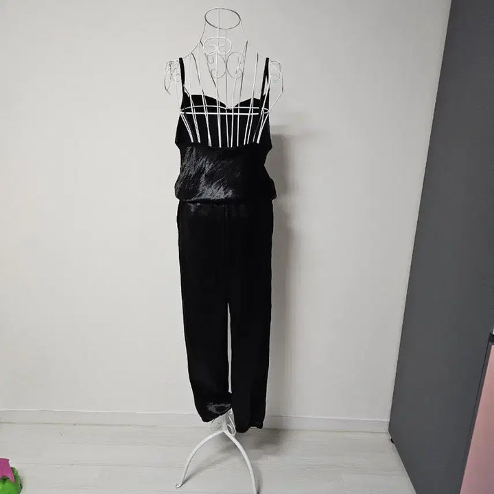 [SOLD OUT] LNA jumpsuit 점프수트 수선필요