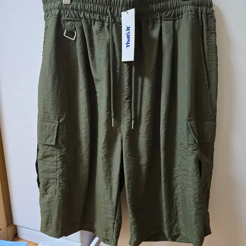 [BUNJANG] Khaki Cargo Shorts / 반바지