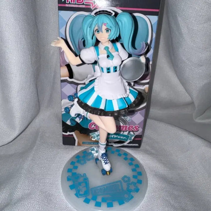 [BUNJANG] Hatsune Miku Kissaten Figure (Unsealed) / 개봉)하츠네 미쿠 킷사텐 피규어