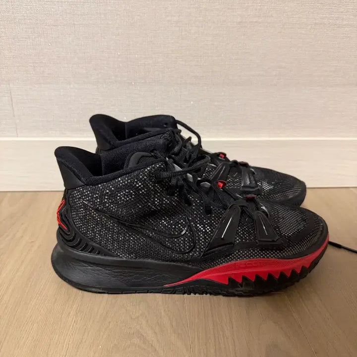 [BUNJANG] Nike Kyrie 7 "Bread" Basketball Shoes / [255] 카이리 7 브레드