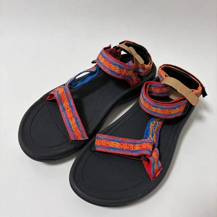 [BUNJANG] Teva x Sean Wotherspoon Hurricane XLT2 Sandals / 테바 x 션우더스푼 허리케인 XLT2