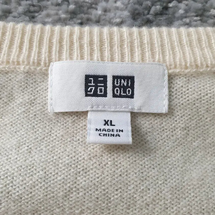 [BUNJANG] Uniqlo Cashmere Round Neck Knit Sweater / [무료배송] UNIQLO 캐시미어 니트