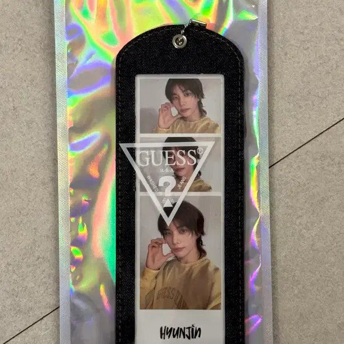 [BUNJANG] Stray Kids Hyunjin GUESS Keyring / 반택비 포함) 현진 게스 키링 사은품