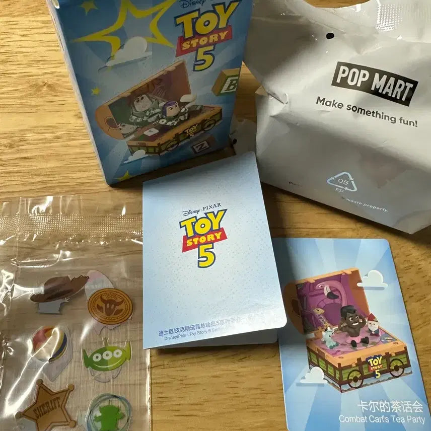 [BUNJANG] Pop Mart Toy Story 5 Combat Carl Figure / 팝마트 토이스토리5 시리즈 피규어 - 컴뱃 칼