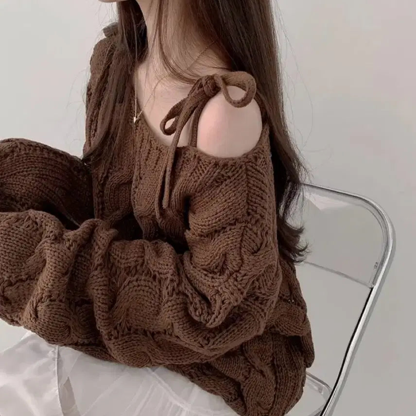 [BUNJANG] Ribbon Slit Cable Knit Off-Shoulder Top / 루즈핏 오프숄더 원숄더 리본 트임 꽈배기 니트 에이블리 지그재그