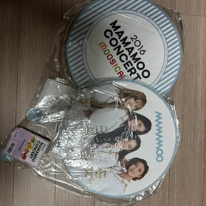 [BUNJANG] Mamamoo Concert Goods Fan / 마마무 부채(콘서트 굿즈)