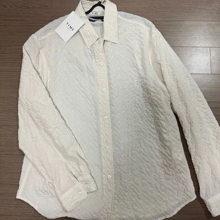 [BUNJANG] Time Embossed Shirt Ivory / 타임 엠보싱 셔츠 아이보리