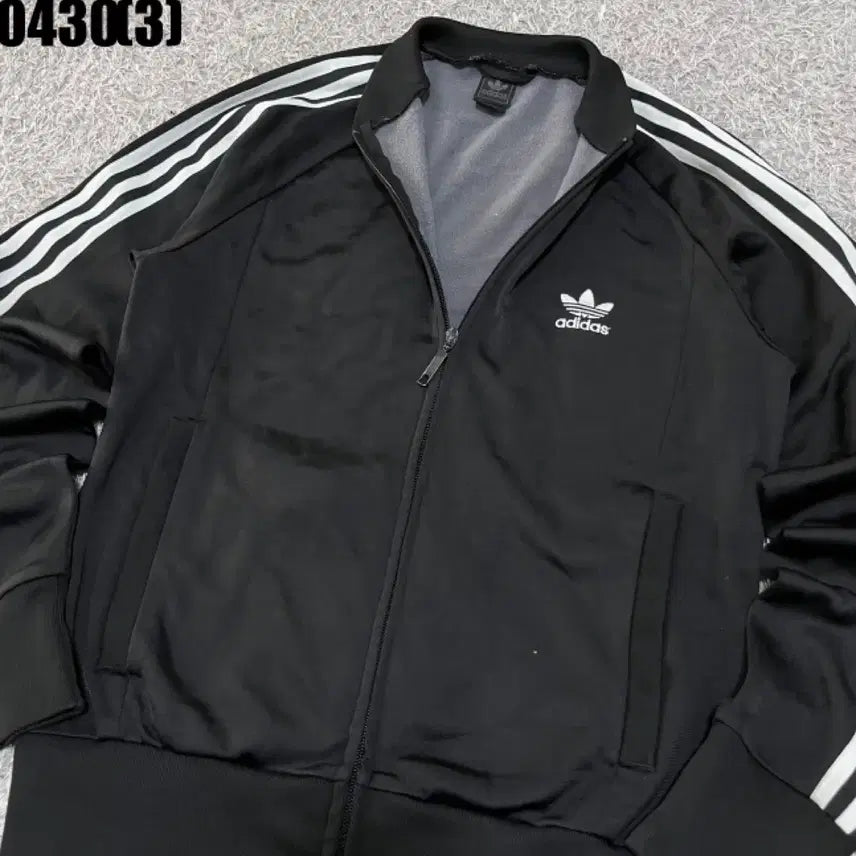 [BUNJANG] Adidas Superstar Three-Stripes Track Jacket Black / 아디다스 슈퍼스타 삼선 트랙 자켓 블랙100 0430