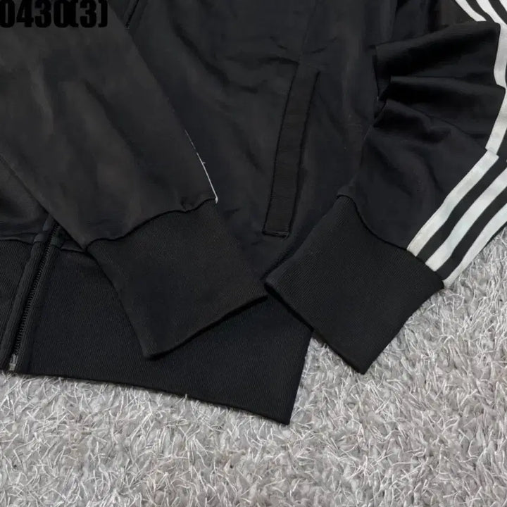 [BUNJANG] Adidas Superstar Three-Stripes Track Jacket Black / 아디다스 슈퍼스타 삼선 트랙 자켓 블랙100 0430