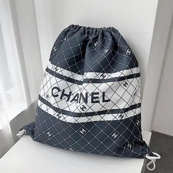 [BUNJANG] Chanel Drawstring Backpack Blue / 샤넬 드로스트링 백팩 블루