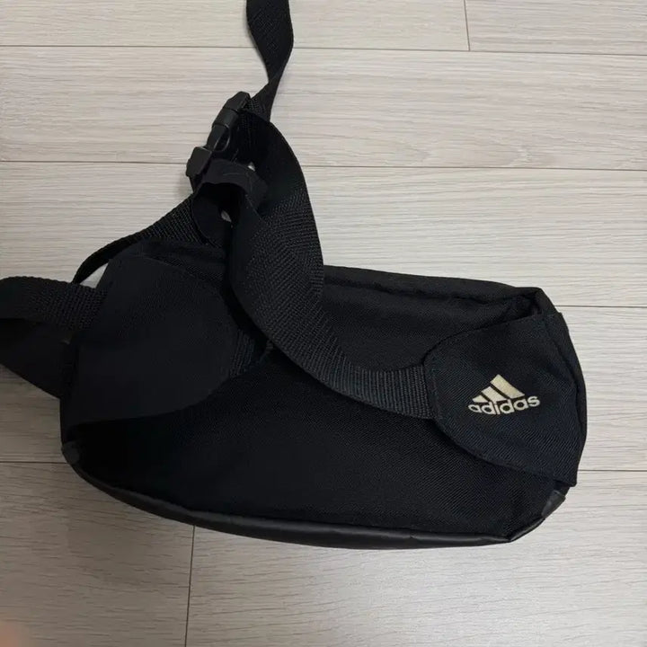 [BUNJANG] Adidas Waist Bag Black / 아디다스 힙색 가방